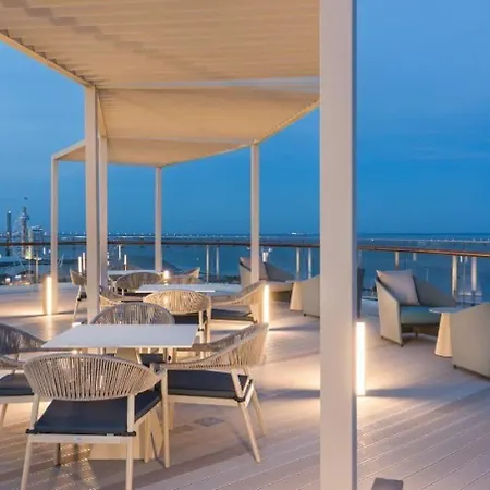 Eurostars Universal 5* Lizbona