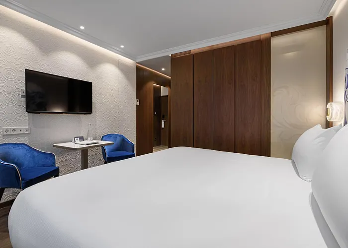 Eurostars Universal 5* Лиссабон