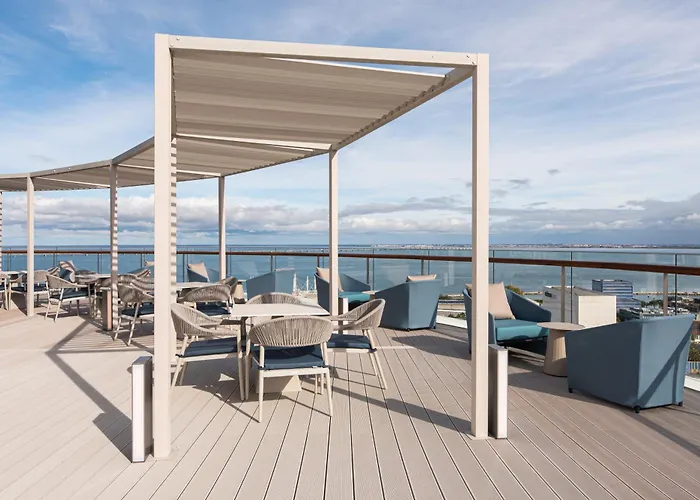 Eurostars Universal Отель