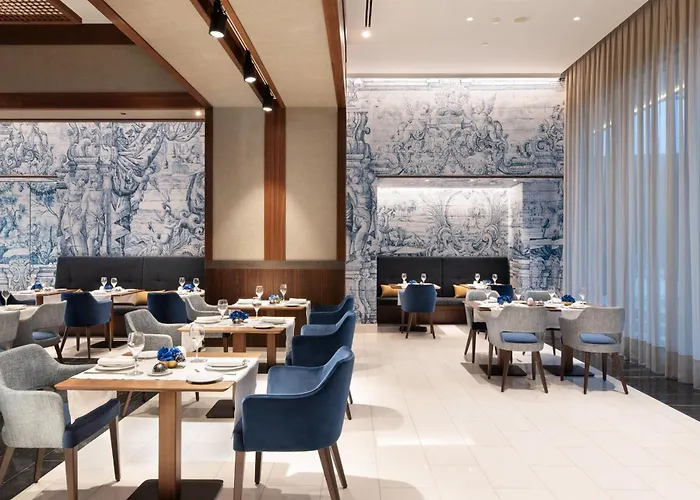 Отель Eurostars Universal