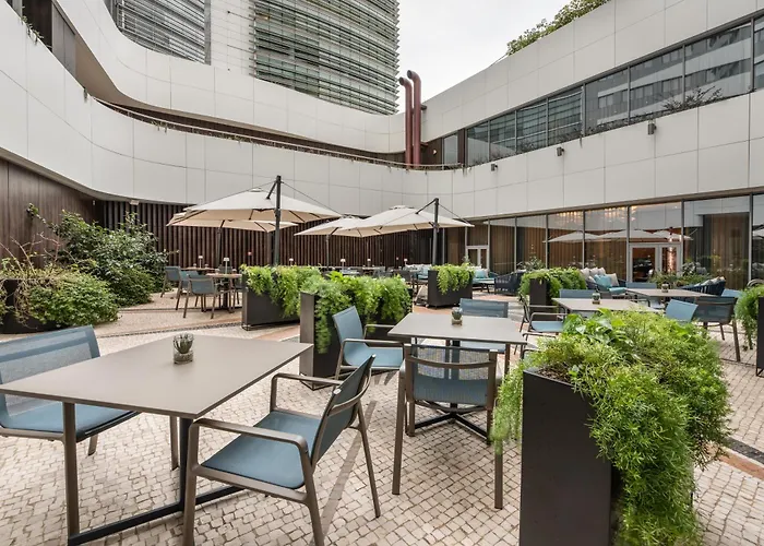 Eurostars Universal Отель