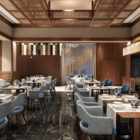 Eurostars Universal Otel 5*