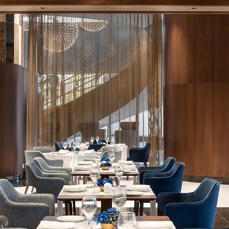 Otel Eurostars Universal 5*
