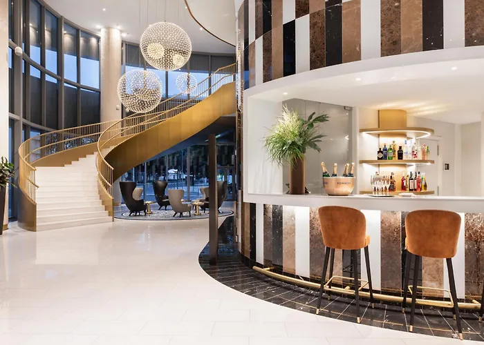 Eurostars Universal Hotell 5*